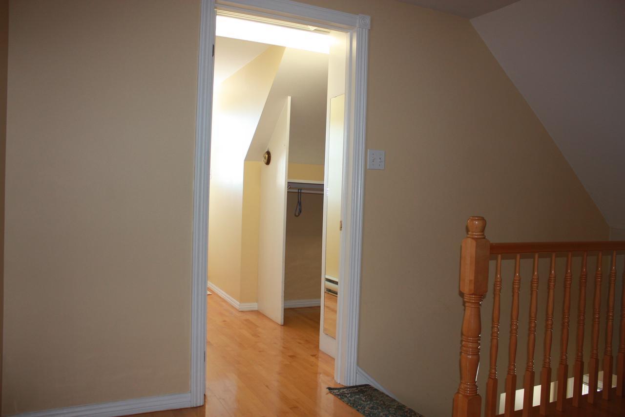 Downtown Bed & Breakfast Монктон Екстер'єр фото